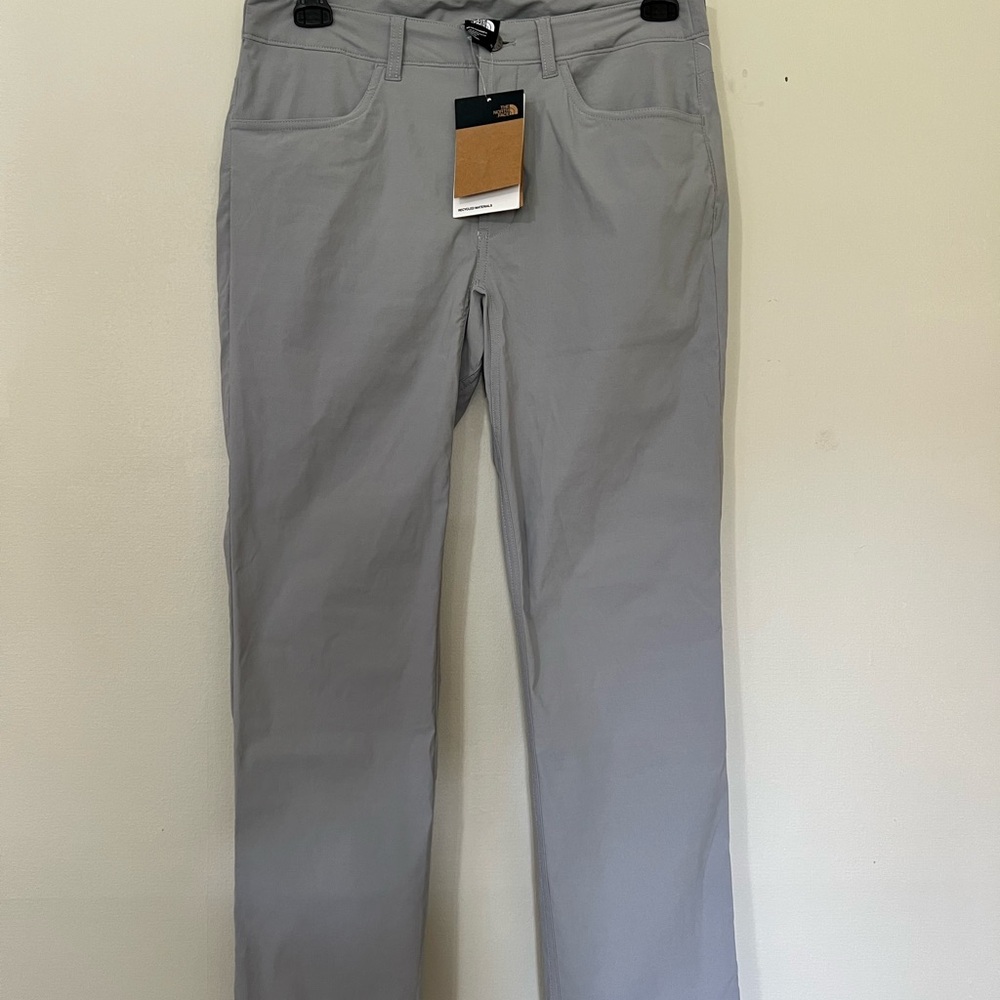 The North Face Gray Chinos Classic Style Sz. 32